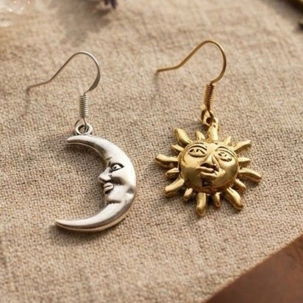 Celestial Sun & Moon Face Mismatched Dangle Drop Earrings Boho Witchy Goth Gift